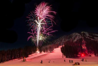 New Years Spectacular Mt Rose